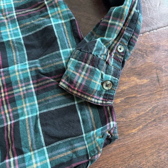 Tommy Bahama Boys Medium 7/8 Button Down Collared Shirt Green Red Plaid - Picture 5 of 6